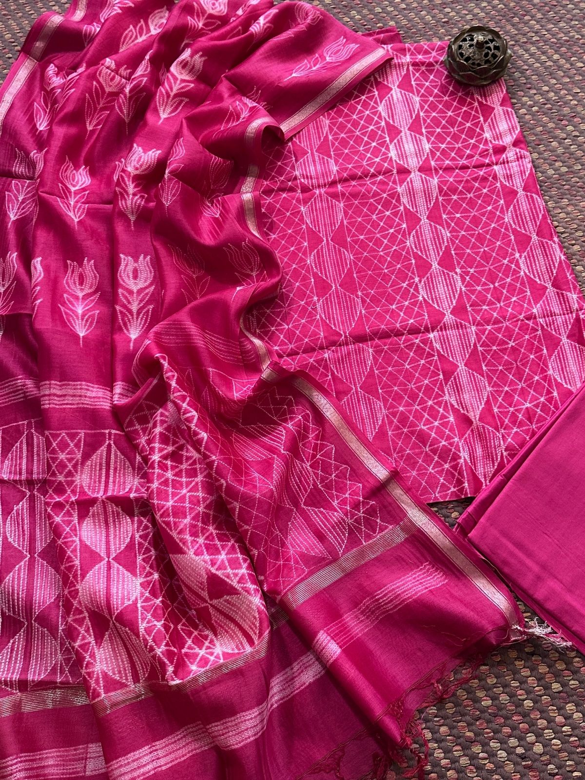Shibori Maheshwari Silk Set